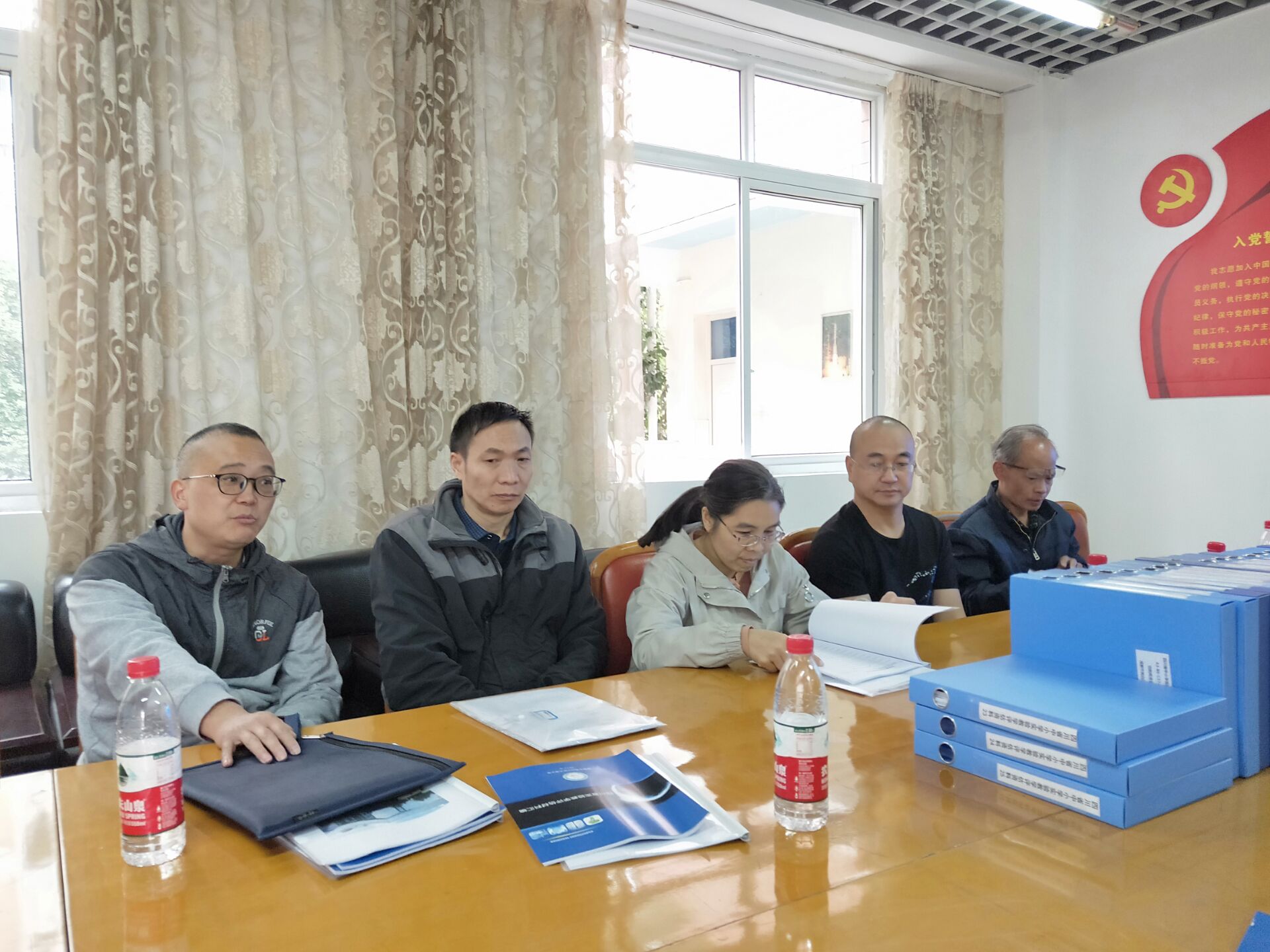 2018-10-23大弯小学迎接区实验教学评估检查 (6).jpg