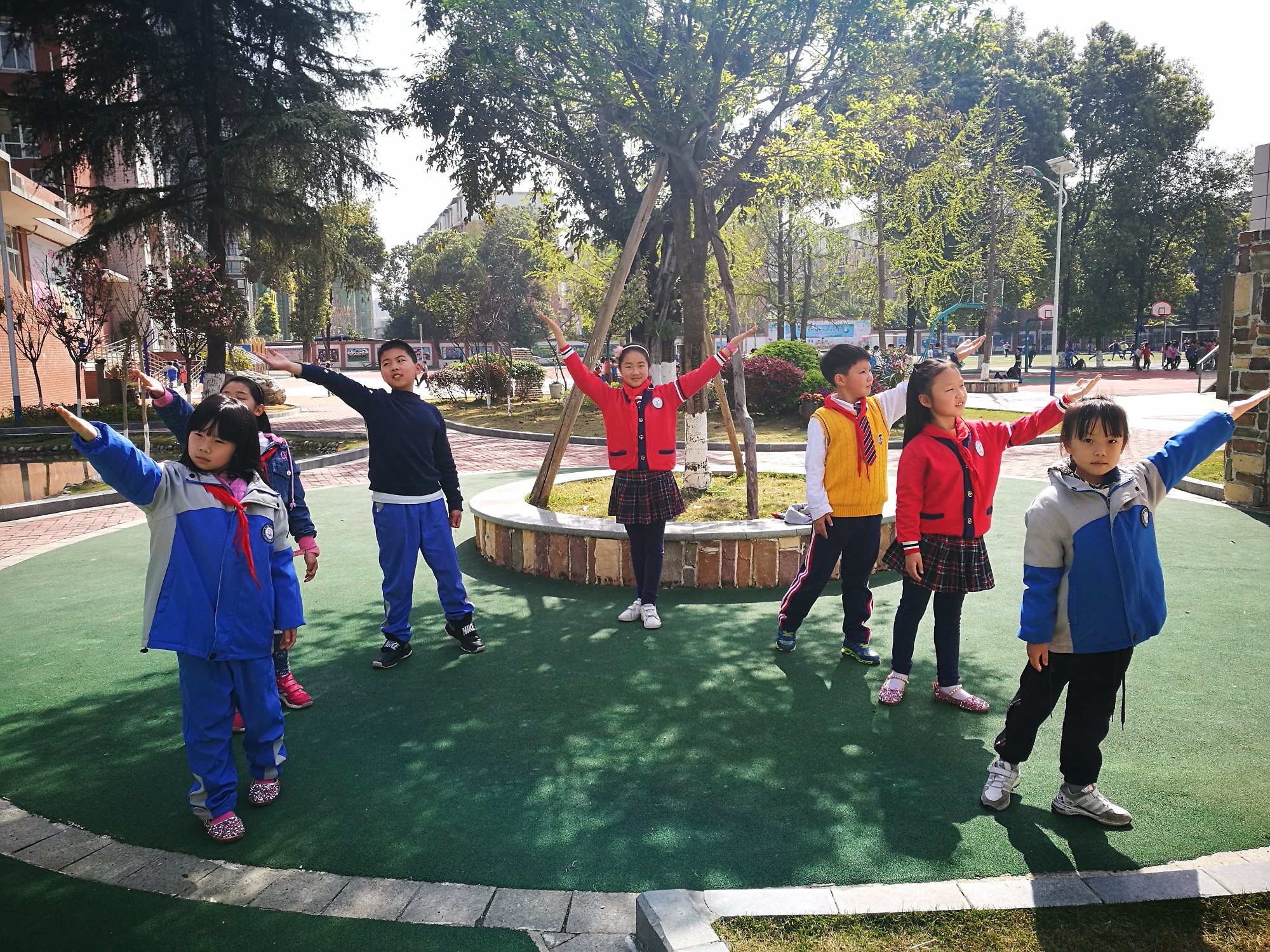 2019-3-28大弯小学参加青白江区第七届中小学生艺术节朗诵比赛 (1).jpg