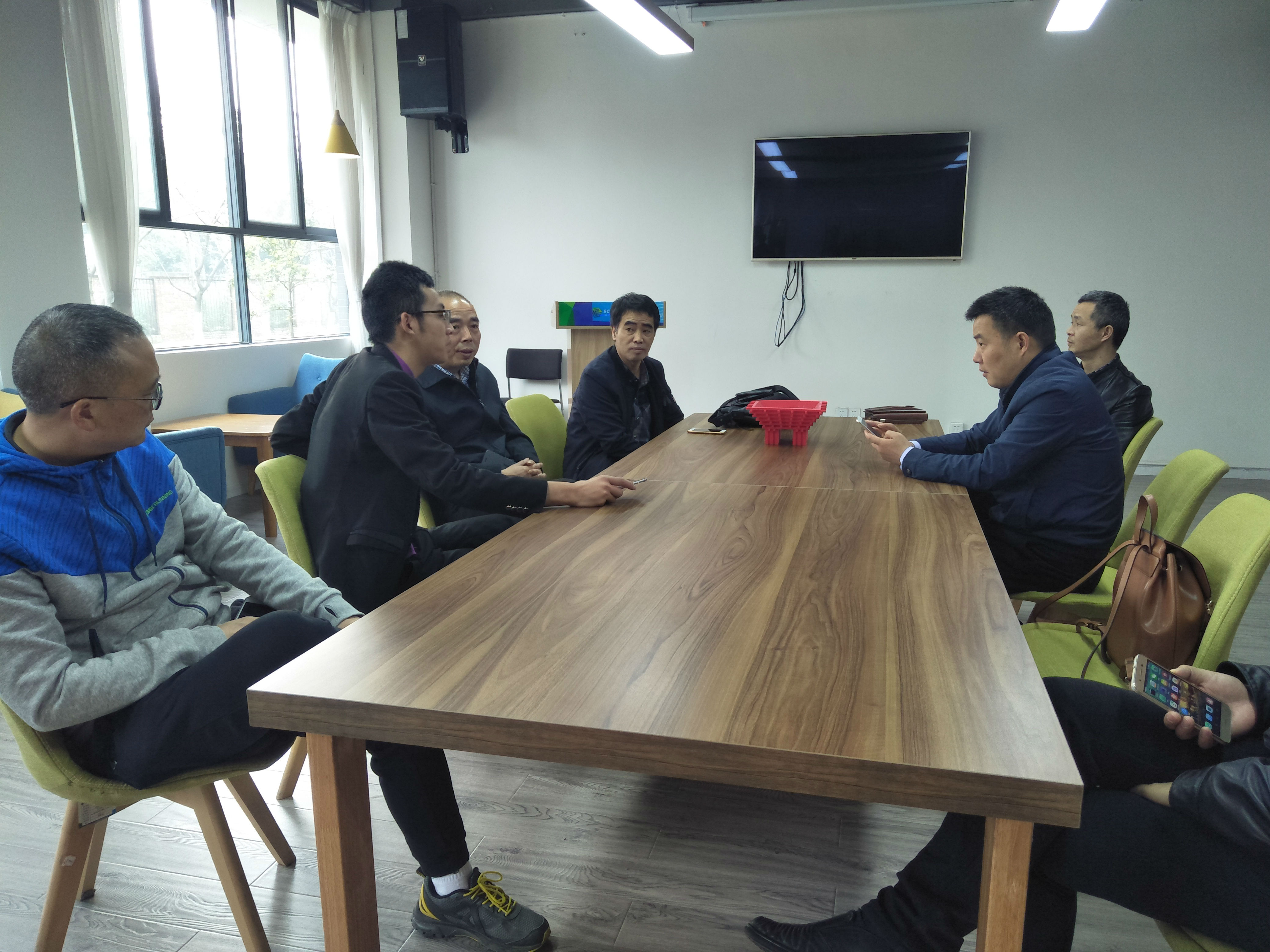 大弯小学组织参观四川建筑职业技术学院 (3).jpg