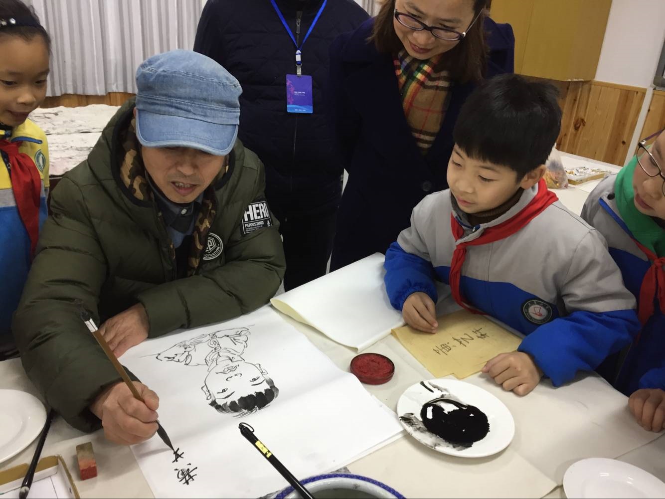 大弯小学开展成都美协传统艺术进校园活动 (1).jpg