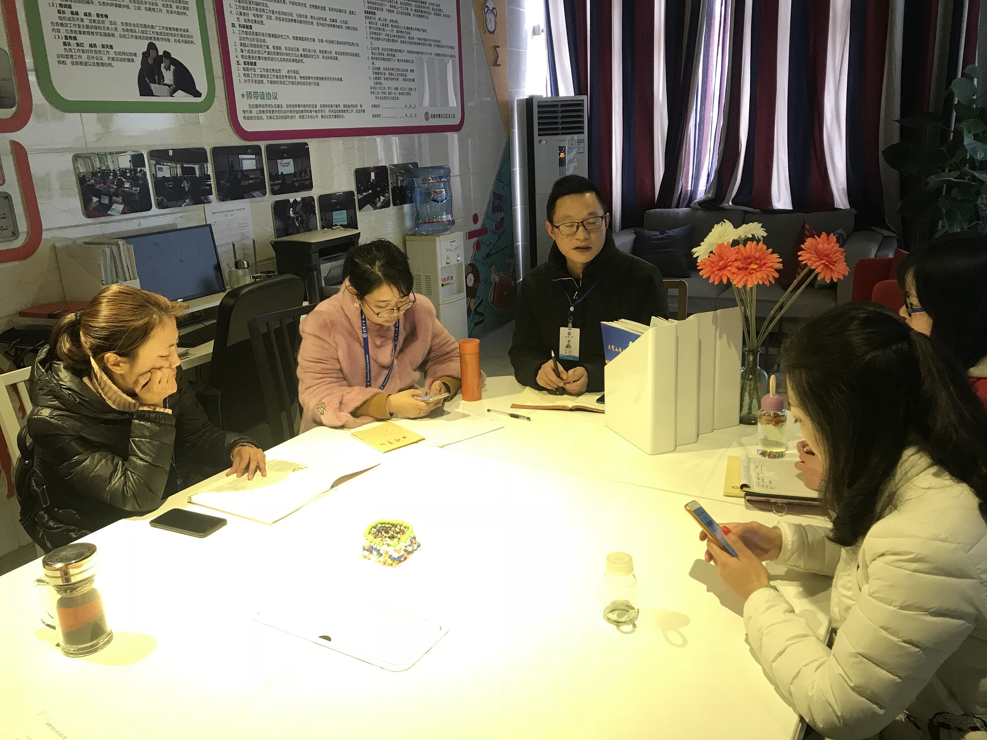 大弯小学数学组期初工作会 (4).jpg