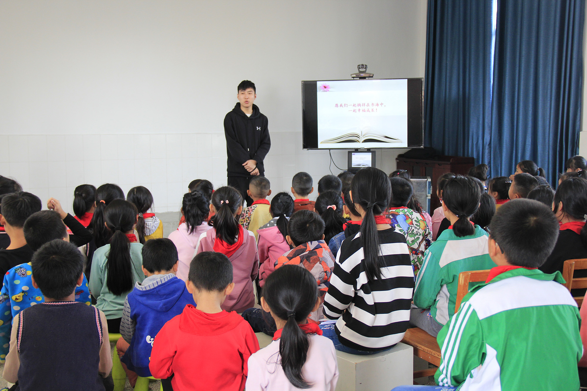 大弯小学&红花小学开展学生读书交流活动 (5).jpg