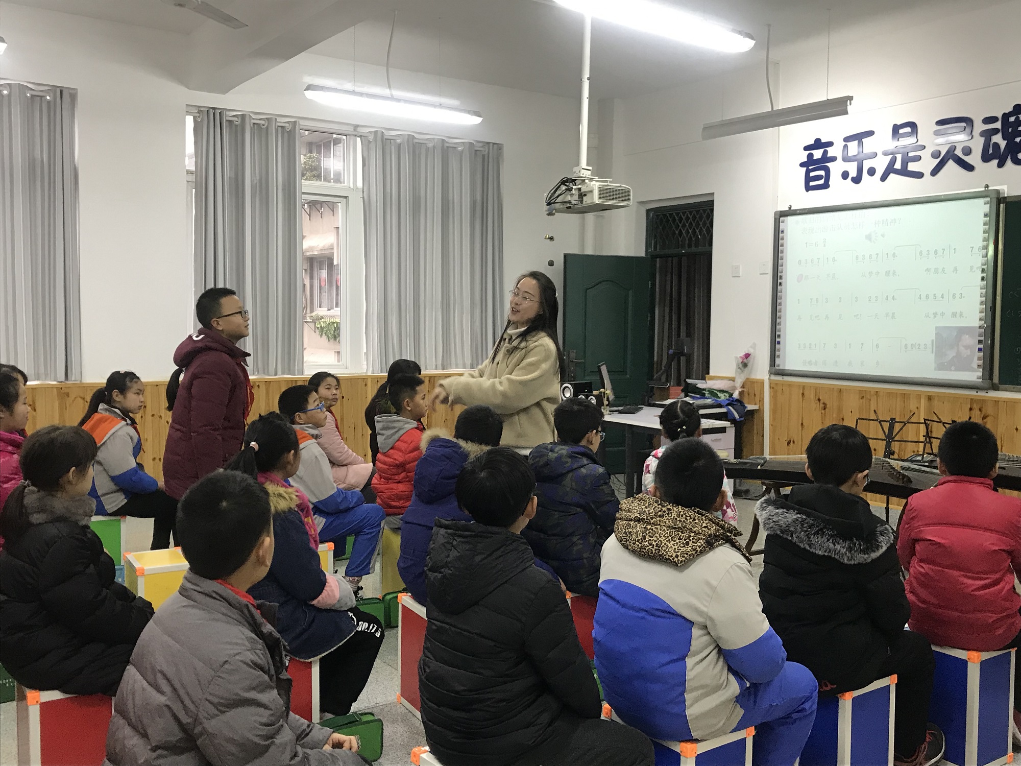 2018—2019下期音乐组第一次教研 (3).JPG