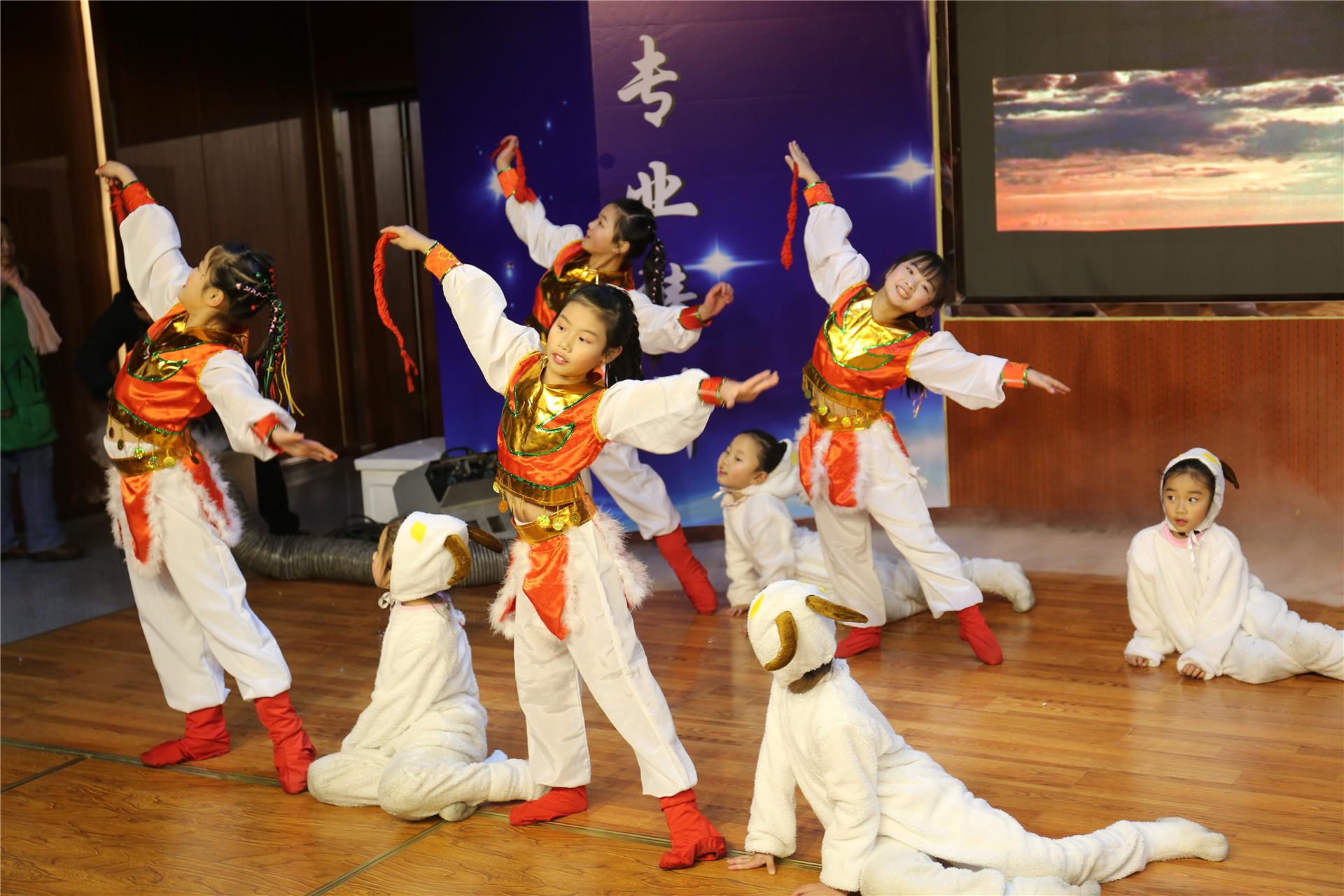 2019-1-3省艺术特色学校调研 (32).JPG