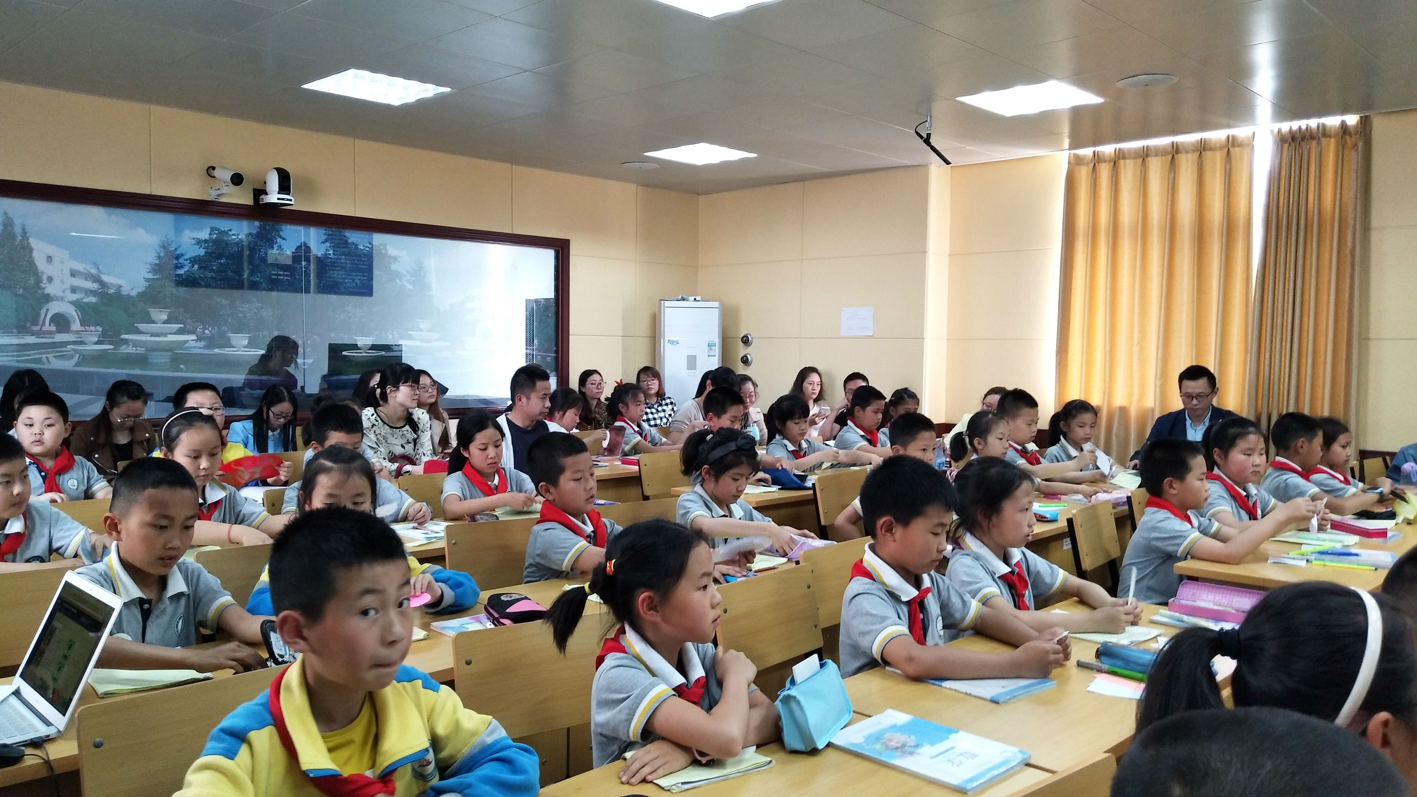 大弯小学开展数学教研活动 (3).jpg