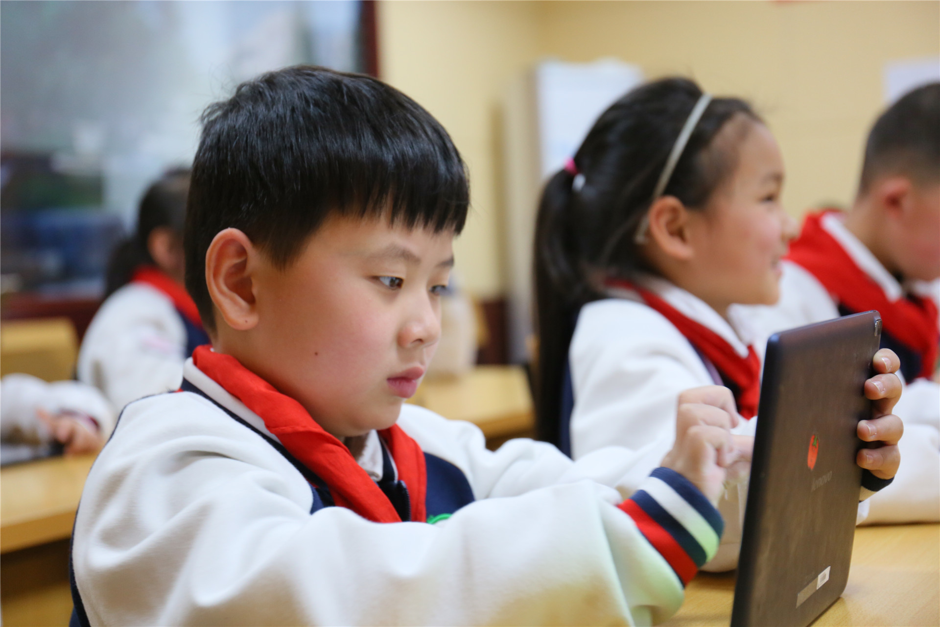 郑天霞电子书包 (13).JPG