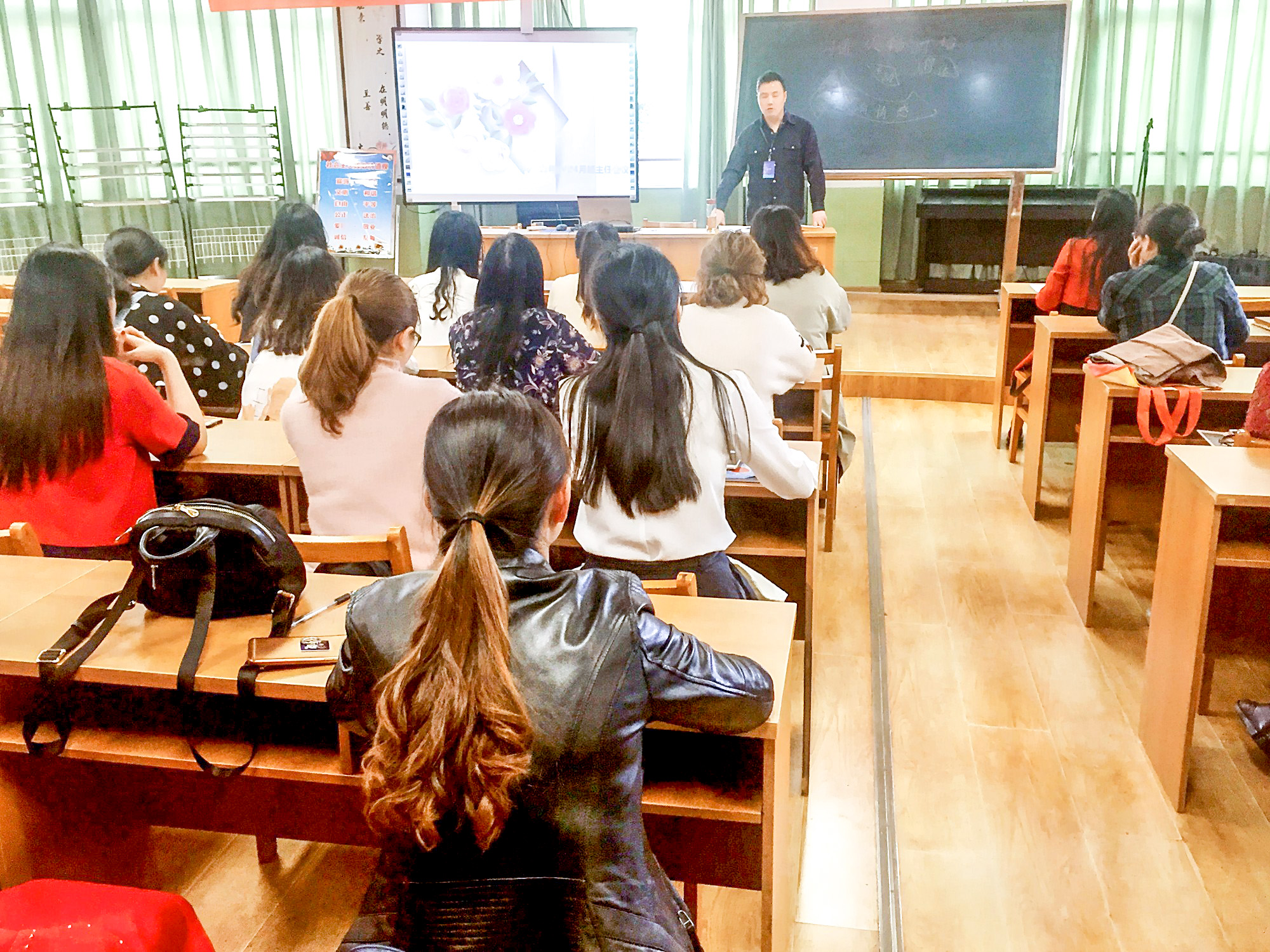防溺水安全工作布置会1.jpg
