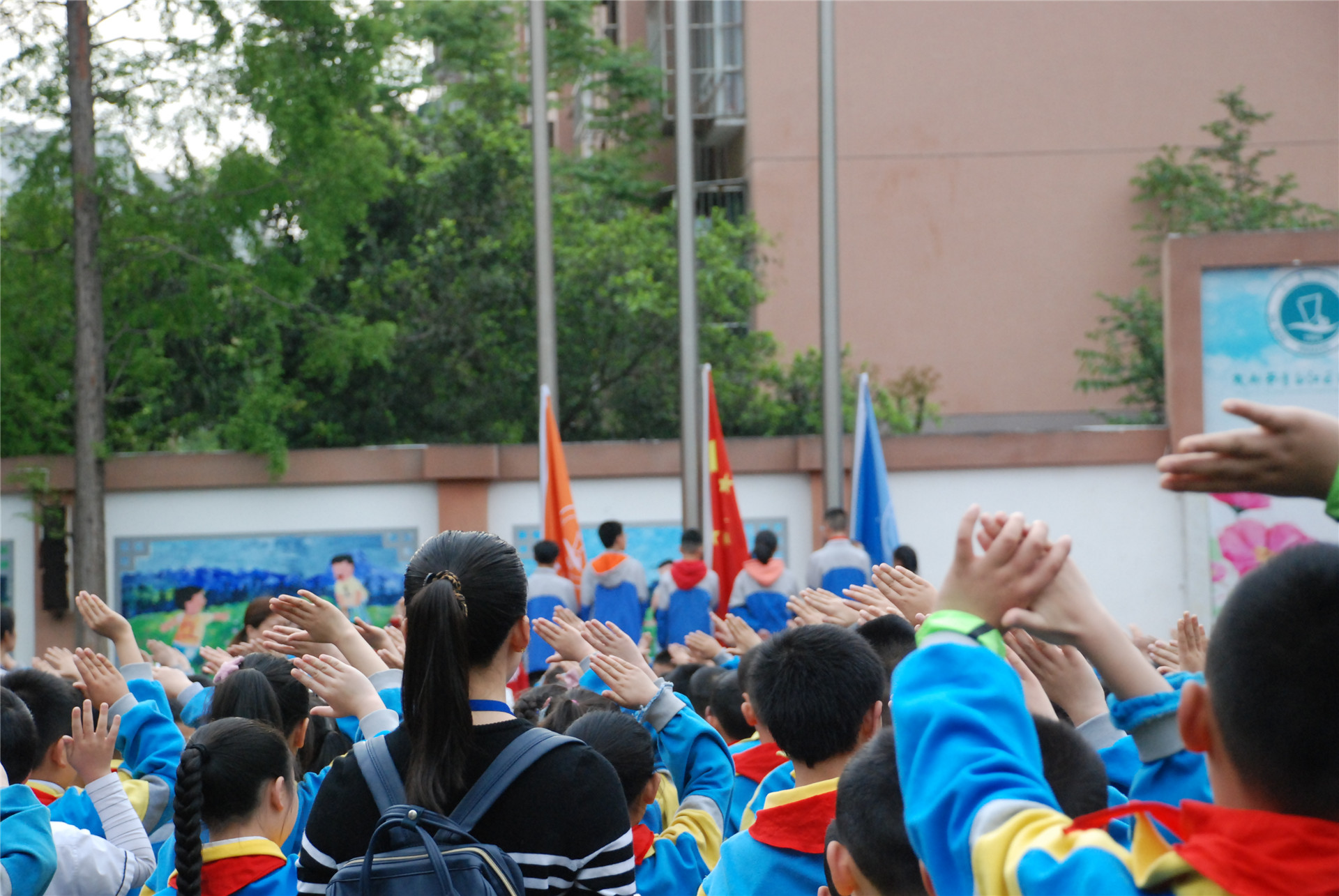 2019-4-7大弯小学安全知识教育主题活动 (0).JPG