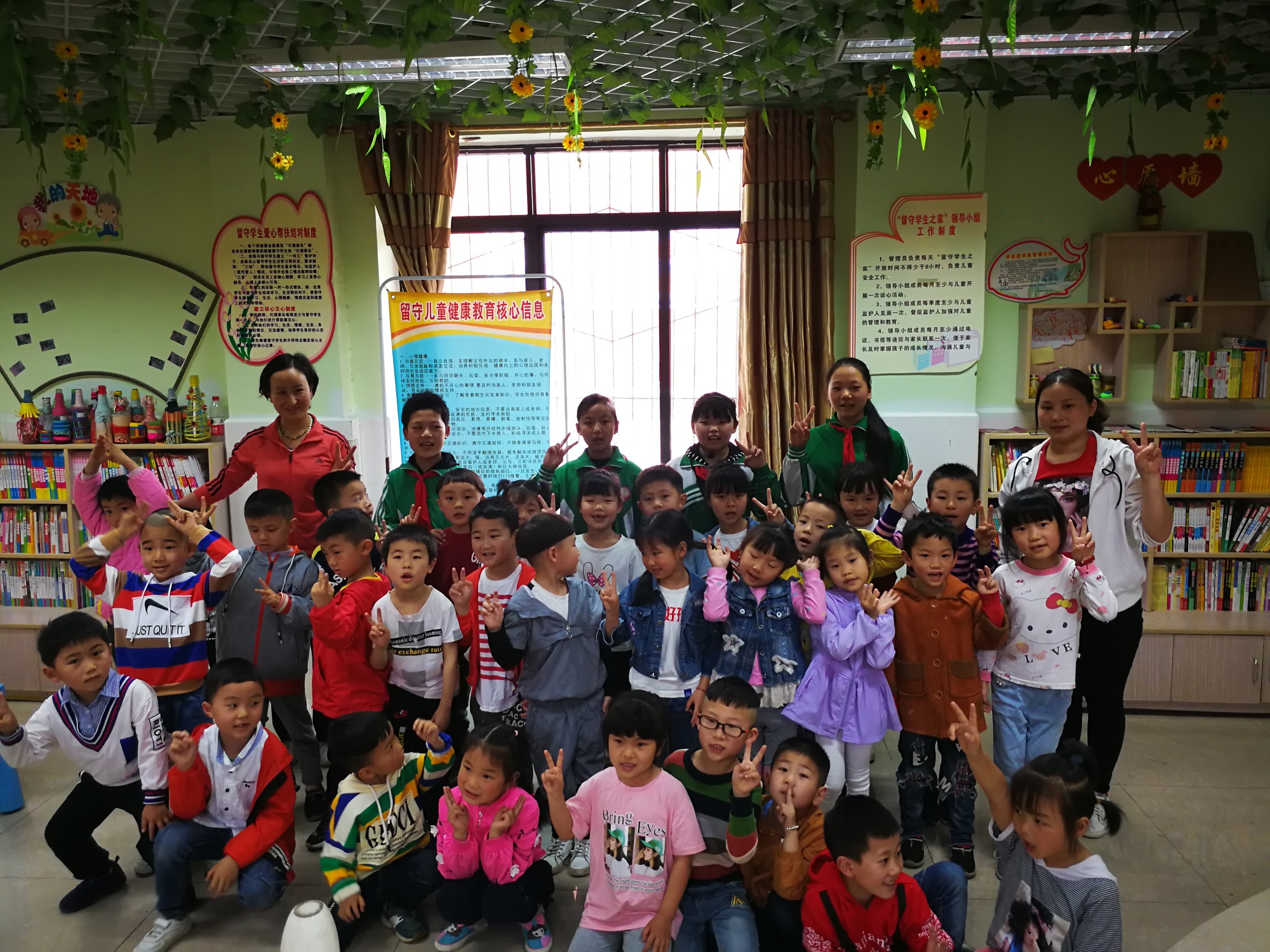 红花小学迎接红星幼儿园到校游学 (5).jpg