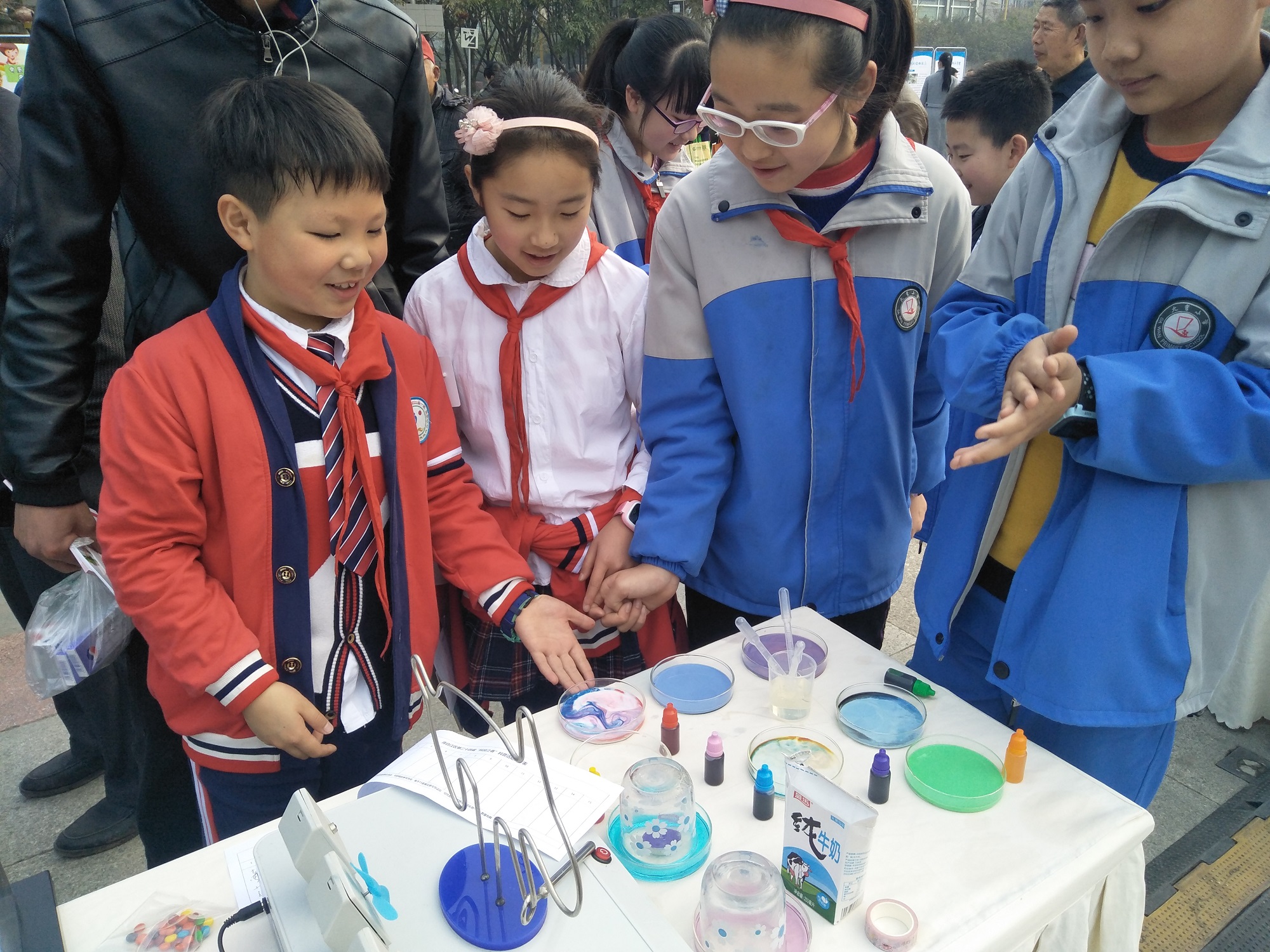 2019-3-25大弯小学参加青白江区第二十四届”科技之春”科普活动月活动 (3).jpg