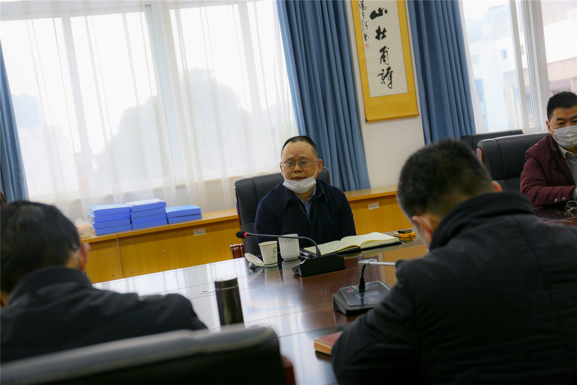 2020-2-18王欣部长到大弯小学调研 (13).JPG