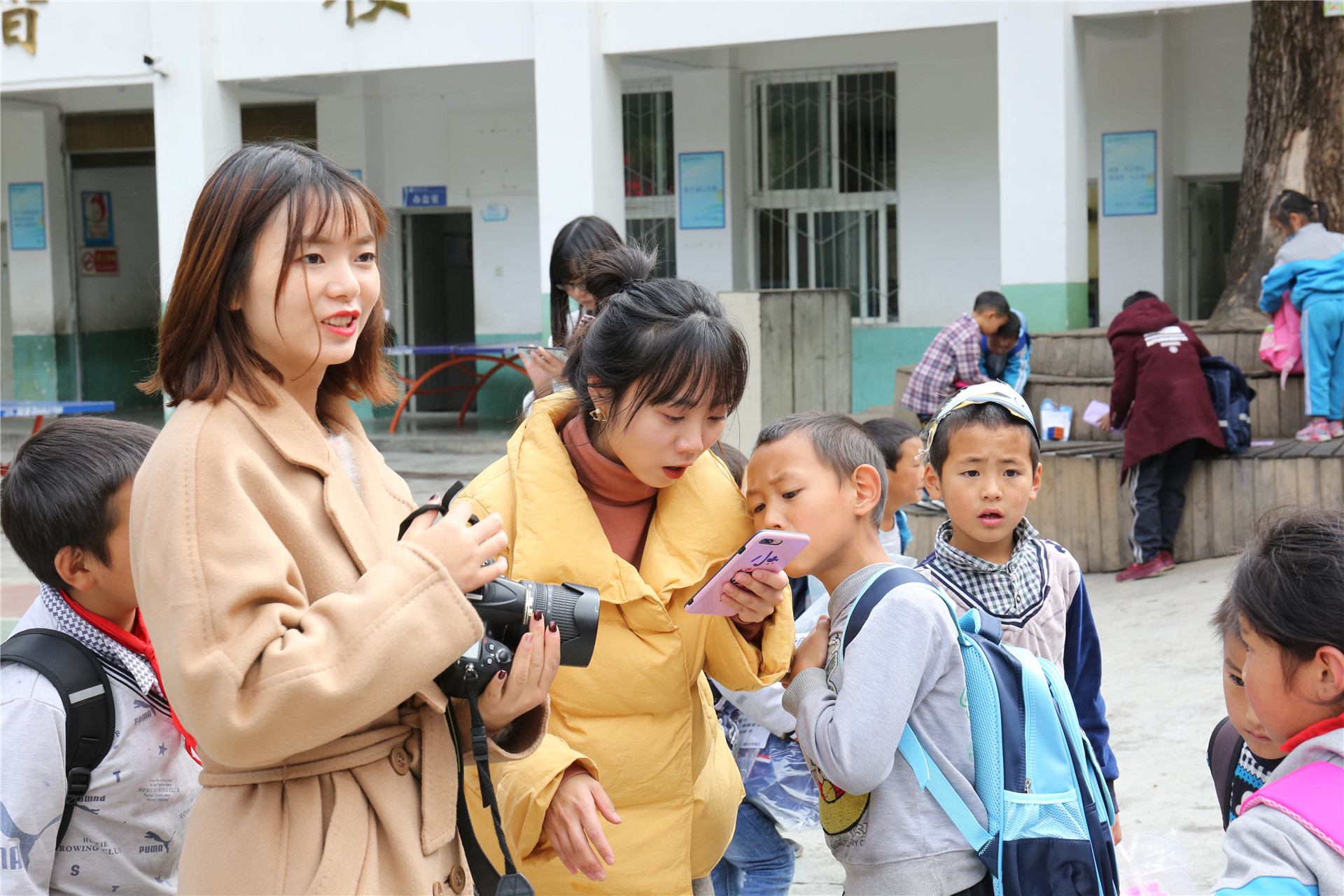 3乌拉溪手拉手 (5).JPG
